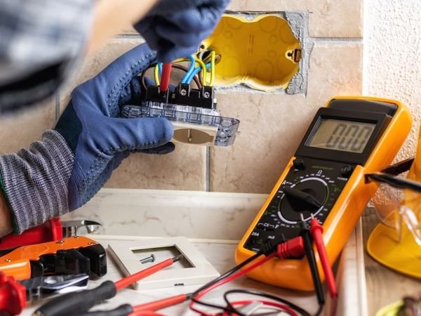 elektrikci nedir_600x450